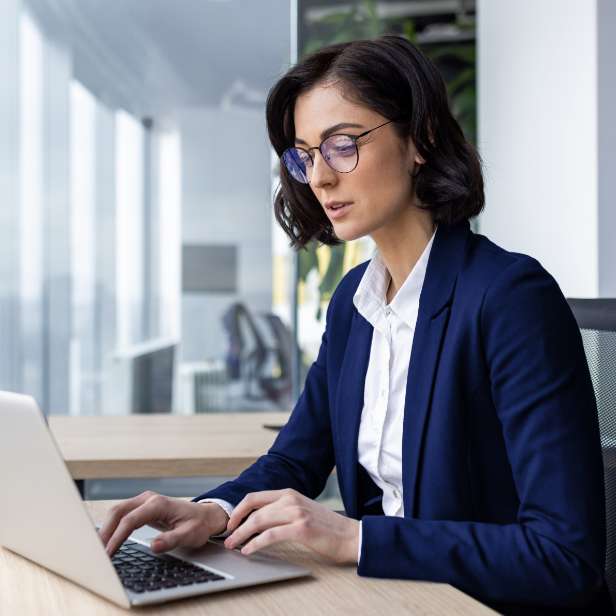 woman working on computer - news hero